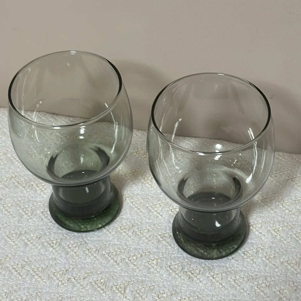 Vintage MCM EUC Set of 2 Federal Glass Sundown Smoke Gray Pedestal Beer Glasses